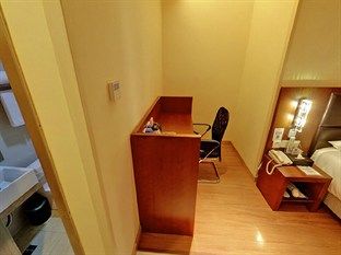 Ji Hotel Shanghai Exterior photo
